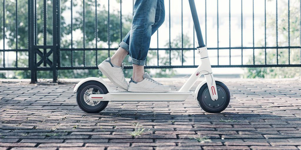 Xiaomi 4 Pro (2e Gen) Trottinette électrique Pliable - Noir - Adulte - Occasion